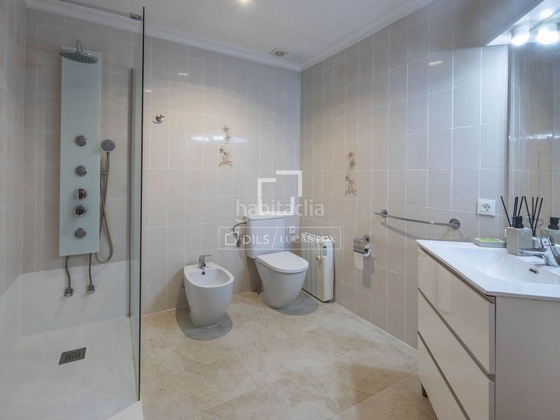 Foto 8c978d2c-bf5c-41d8-b592-bd0f562c2887. Chalet casa villa en excelentes condiciones de 7 dormitorios con 30m terraza en venta en valencia region en Catarroja