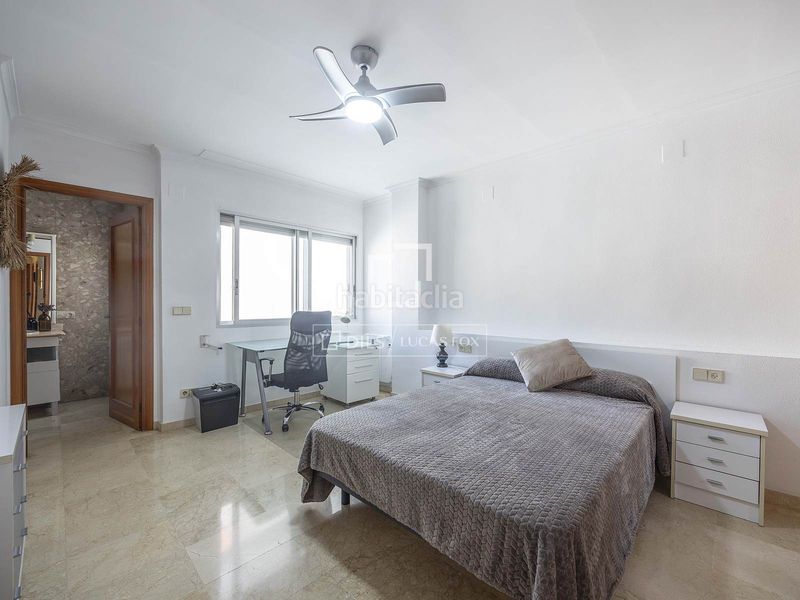 Foto cbd978ca-9f82-46bf-b7d3-ade802cfbce3. Chalet casa villa en excelentes condiciones de 7 dormitorios con 30m terraza en venta en valencia region en Catarroja