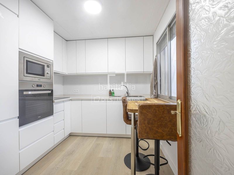 Foto d09da3c2-7065-4819-9f51-ccc15fd97f77. Chalet casa villa en excelentes condiciones de 7 dormitorios con 30m terraza en venta en valencia region en Catarroja