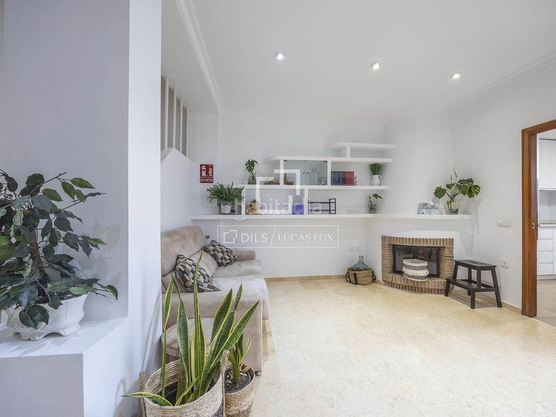 Foto d602d823-4dd6-4108-aeb7-df540df6b70f. Chalet casa villa en excelentes condiciones de 7 dormitorios con 30m terraza en venta en valencia region en Catarroja