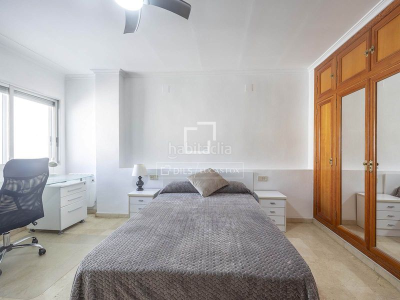 Foto d84fc50c-292a-419e-a3f3-6aa1e9a459c8. Chalet casa villa en excelentes condiciones de 7 dormitorios con 30m terraza en venta en valencia region en Catarroja