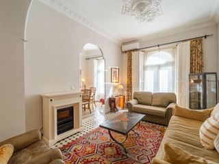 Lloguer Pis a El Pla del Remei. Acogedora y elegante vivienda señorial reformada, con balcones,