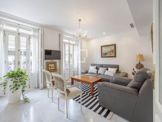 Lloguer Pis a El Pla del Remei. En alquiler magnífica propiedad frente al mercado de colón.