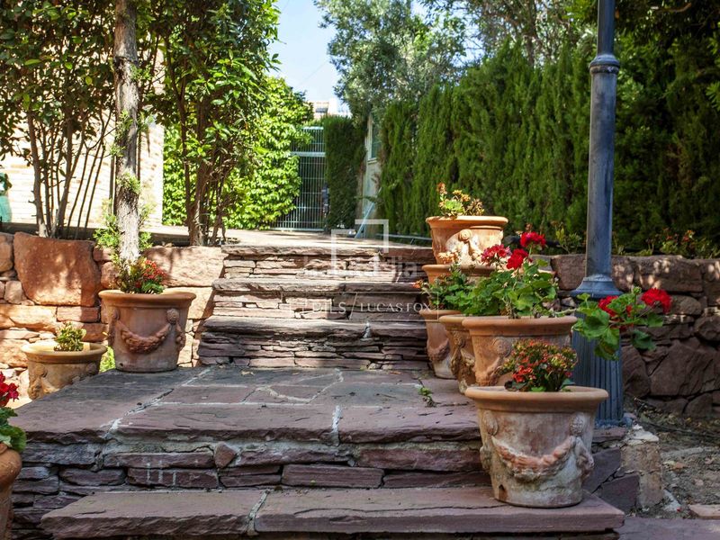 Foto 20fd08ec-5c93-4941-a5e0-653e59d1b61d. Xalet amb calefacció aparcament piscina a Casas Verdes - Ermita Godella