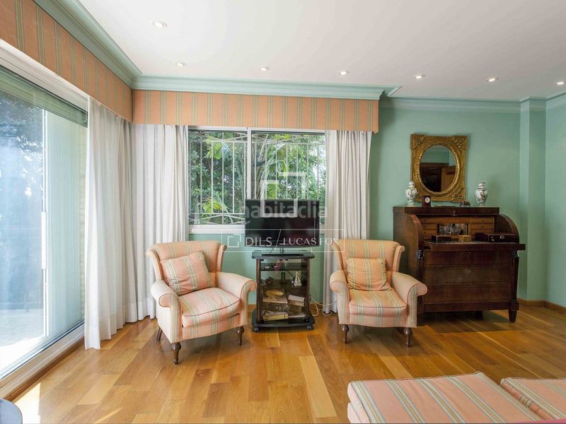 Foto b430ade2-c068-4c33-8f42-56566b08f0d1. Xalet amb calefacció aparcament piscina a Casas Verdes - Ermita Godella