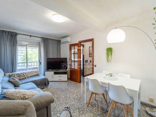 Pis a Morvedre. Magnífico apartamento en venta con terraza y 4 habitaciones en e