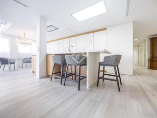 Lloguer Pis a La Roqueta. Excelente propiedad en alquiler reformada con cuatro habitacione