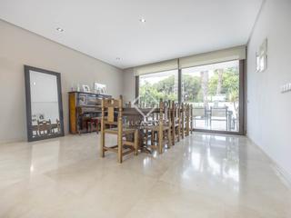 Chalet en Godella. Magnfica villa en venta en la zona residencial de campolivar.