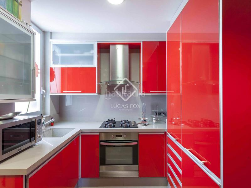 Foto e4d4df04-796d-4653-bc60-72f6225d88e1. Miete etagenwohnung mit heizung in Russafa Valencia