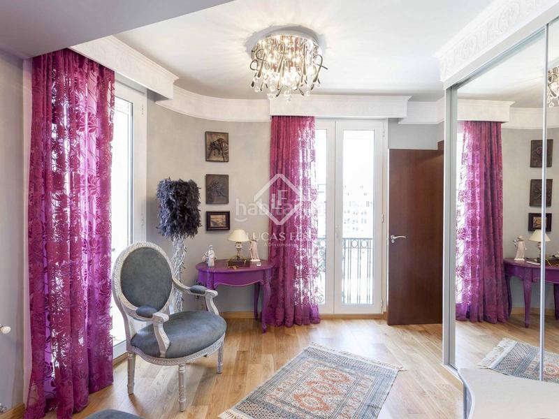 Foto 51448e83-4d3f-42c3-9d6e-b49507be2bed. Rent flat with heating in Russafa Valencia