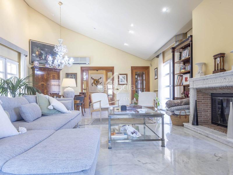 Foto 3a26b586-dfd0-475e-ba63-230852de376f. Xalet amb calefacció aparcament a Casas Verdes - Ermita Godella