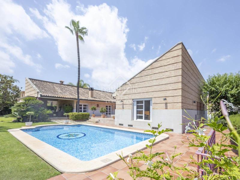 Foto 63220bb8-2be5-4d75-ae22-eb14832ce00e. Xalet amb calefacció aparcament a Casas Verdes - Ermita Godella