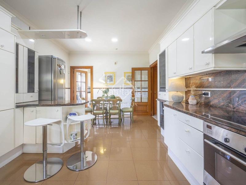 Foto 9fb9be7a-6cbb-45d6-9746-94aa861e3b4b. Xalet amb calefacció aparcament a Casas Verdes - Ermita Godella