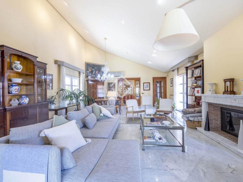 Foto f2eb54fb-617e-4825-9332-76cef44cf8f5. Xalet amb calefacció aparcament a Casas Verdes - Ermita Godella