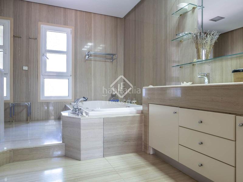 Foto f7fd9418-6d34-4a23-97c0-4f2e35c9dc8a. Xalet amb calefacció aparcament a Casas Verdes - Ermita Godella