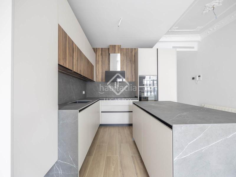 Foto 52dc94d7-f193-49b4-bbed-567a477a4629. Appartement avec chauffage dans Gran Via Valencia