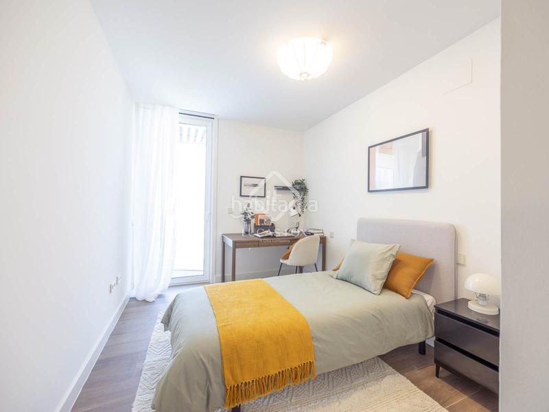 Foto 403a5a89-1ff6-4454-8cb9-4114a8d37e72. Penthouse with heating parking pool in Sant Pau Valencia