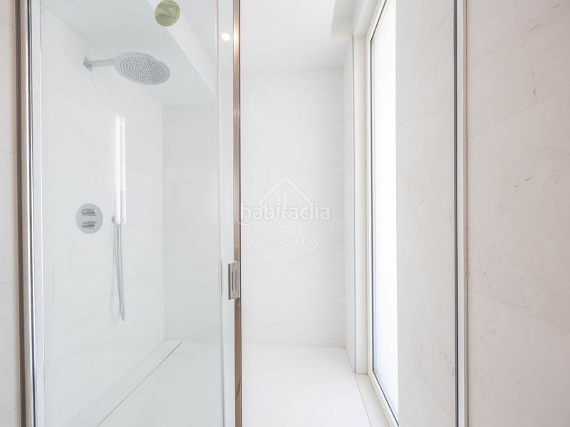 Foto 48ec10a6-962e-4897-82fb-23e579a006f8. Penthouse with heating parking pool in Sant Pau Valencia