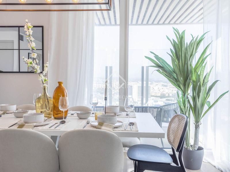 Foto 50792479-457a-4530-9e38-43d231b8498b. Penthouse with heating parking pool in Sant Pau Valencia