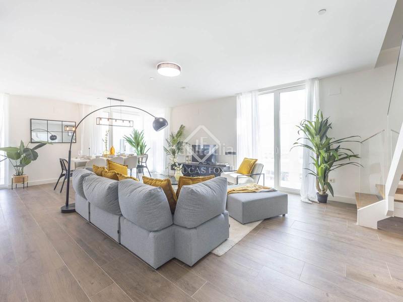 Foto 93a09913-5ad2-4cea-9436-20ef98970b3a. Penthouse with heating parking pool in Sant Pau Valencia