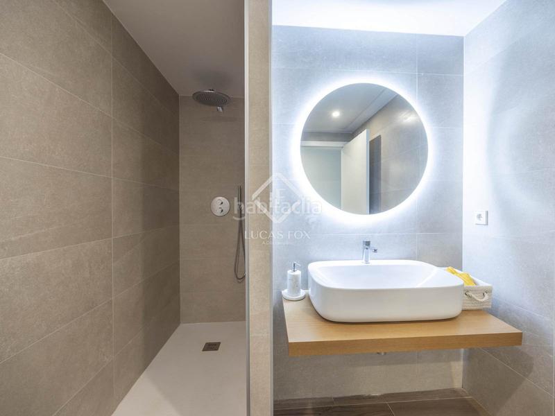 Foto d956bbfa-a461-4057-b636-c1c982ded765. Penthouse with heating parking pool in Sant Pau Valencia