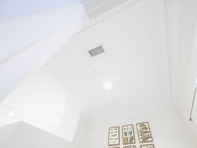 Foto 9c6a7e5e-32bb-4c47-8cfb-187a649af8ea. Alquiler piso excelente piso modernista completamente amueblado con un diseño contemporáneo, acabados de alta calidad, 3 dormitorios dobles, 3 b en Valencia