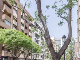Pis a Arrancapins. Espacioso piso de más de 200 m en venta en el emblemático barrio