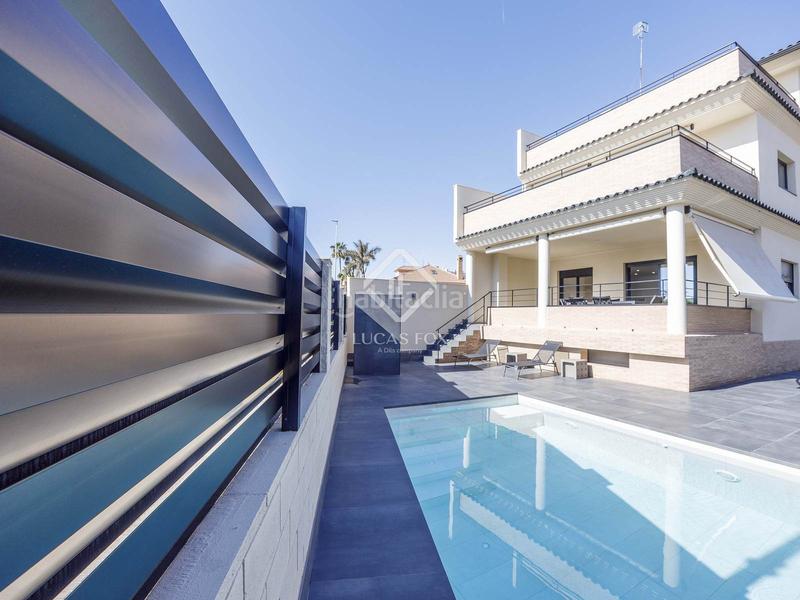 Foto e2d6e595-f351-4353-b06a-b6fddf7770a1. Xalet amb calefacció aparcament piscina a Canet d´en Berenguer