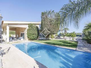 Chalet en Torre en Conill-Cumbres de San Antonio. Casa  villa en excelentes condiciones de 6 dormitorios en venta