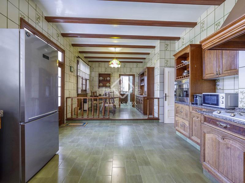 Foto 1333a385-93f1-4105-9518-da8e2ada0439. Chalet con riscaldamento parcheggio piscina in Gallipont Pobla de Vallbona (la)