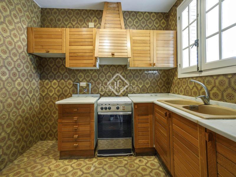 Foto 60a6a3fc-e8dd-48c0-bd13-2e8792157c59. Chalet con riscaldamento parcheggio piscina in Gallipont Pobla de Vallbona (la)