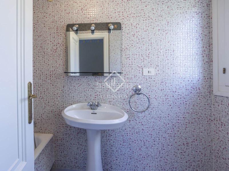 Foto 9fefe1b3-ffb1-4dd5-9e12-e87e8ebd07fe. Chalet con riscaldamento parcheggio piscina in Gallipont Pobla de Vallbona (la)