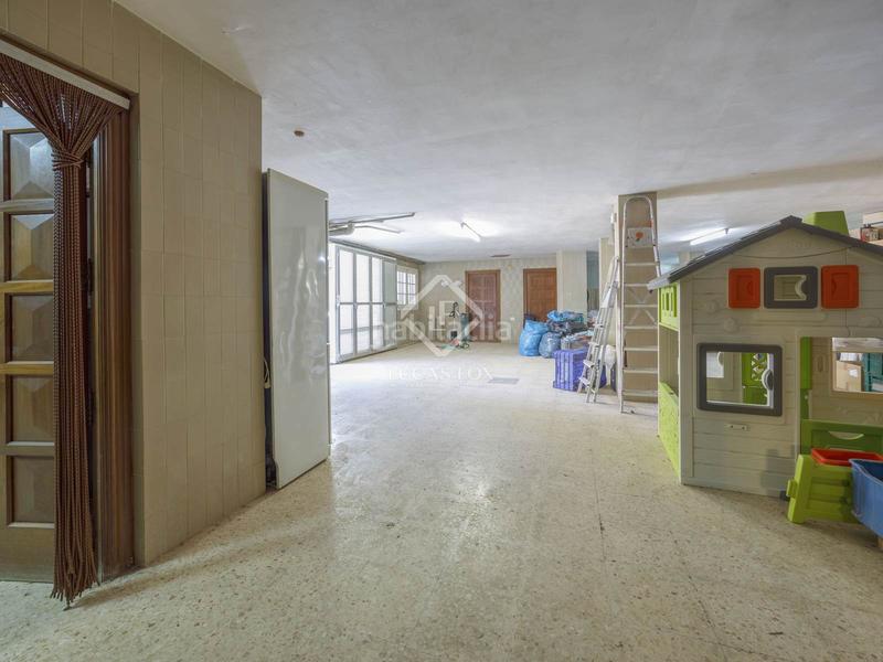 Foto b5b74802-25eb-4fcf-a4f2-51a928b4a8ec. Chalet con riscaldamento parcheggio piscina in Gallipont Pobla de Vallbona (la)