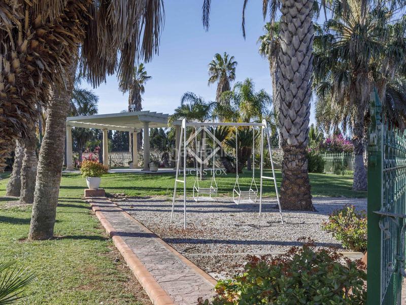 Foto e4855630-cd57-426d-891d-9ffe7ace5d3a. Chalet con riscaldamento parcheggio piscina in Gallipont Pobla de Vallbona (la)