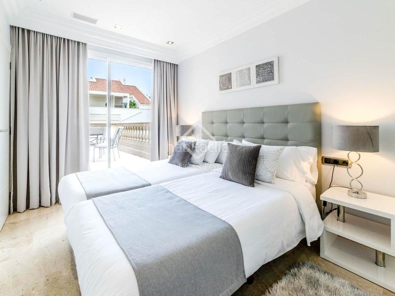 Foto 0c1baa4f-7035-42be-91e7-56e5a20937a7. Chalet con riscaldamento parcheggio piscina in les botigues de Sitges Sitges