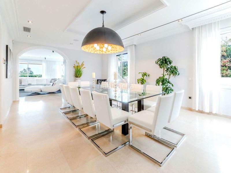 Foto 197f62f5-3586-4b28-b8cb-9803f01370e3. Chalet con riscaldamento parcheggio piscina in les botigues de Sitges Sitges