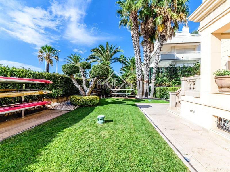 Foto 29c1e7bf-33cc-46fd-b0c0-c84ae0ec1068. Chalet con riscaldamento parcheggio piscina in les botigues de Sitges Sitges