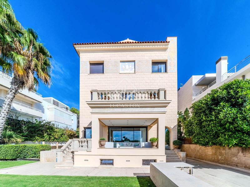 Foto 6c7f81ac-66e4-4574-8aff-0818f2c6b686. Chalet con riscaldamento parcheggio piscina in les botigues de Sitges Sitges