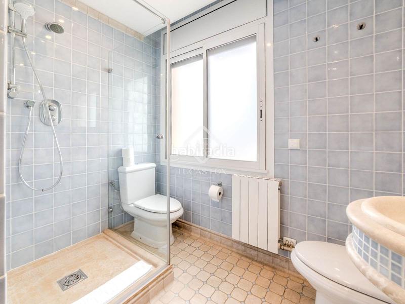 Foto a1162a2f-069f-4a63-af6a-7841c730f8ae. Chalet con riscaldamento parcheggio piscina in les botigues de Sitges Sitges