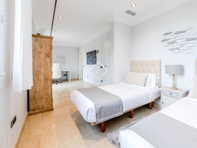 Foto aaa3db5e-6e17-41d0-af28-38b3748bbcb7. Chalet con riscaldamento parcheggio piscina in les botigues de Sitges Sitges