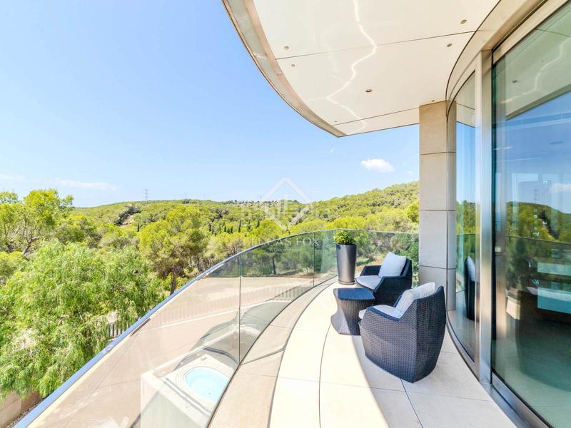 Foto 5126f693-68e6-4b9f-b5d1-6bbdbb303f8e. Chalet avec chauffage parking piscine dans Can Girona - Terramar - Vinyet Sitges