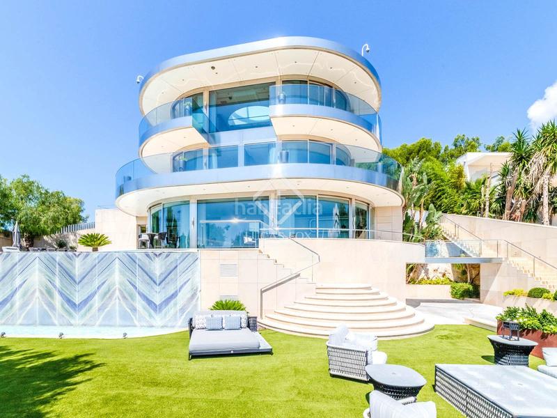 Foto 7a84bcca-168f-4642-bda3-0fe11475f96b. Chalet avec chauffage parking piscine dans Can Girona - Terramar - Vinyet Sitges