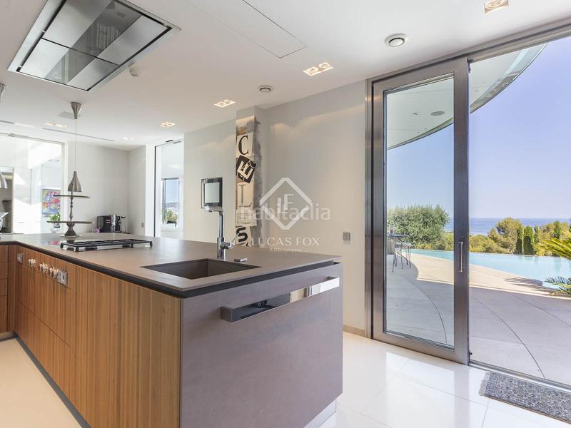 Foto fbdec2d1-0aed-4d0e-b798-1172f301f394. Chalet avec chauffage parking piscine dans Can Girona - Terramar - Vinyet Sitges
