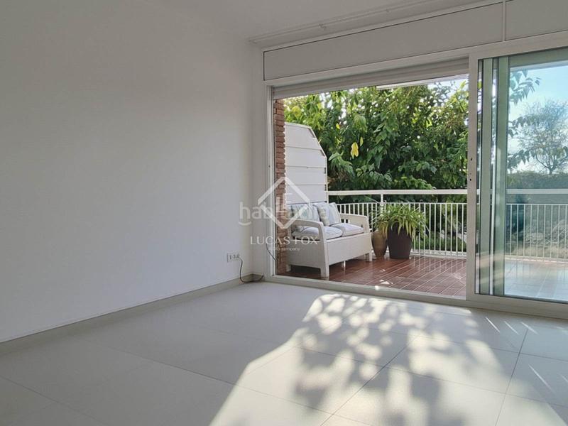 Foto 6440a872-0975-495e-9467-6be3f6800cf8. Appartamento con riscaldamento parcheggio piscina in Sitges