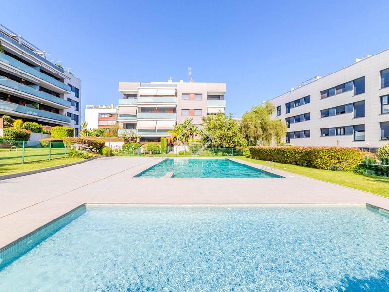 Foto 2c3d0b30-2cb7-4338-b3ef-f14266e32ddc. Appartamento con riscaldamento parcheggio piscina in Sitges