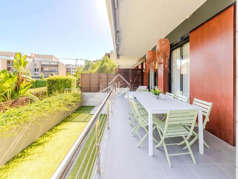 Foto c5d232a8-c752-4dbd-8db8-9bd5ad98aaa6. Appartamento con riscaldamento parcheggio piscina in Sitges