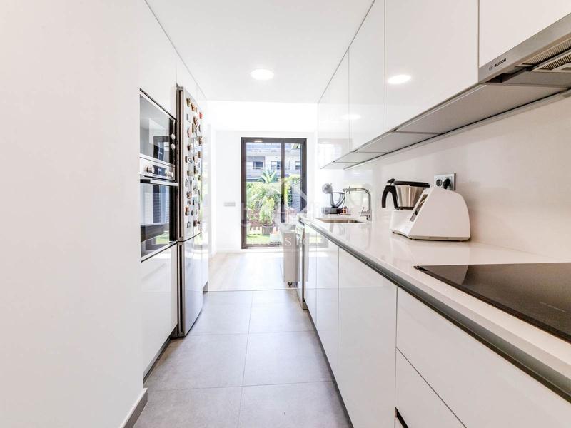 Foto b4741e03-b926-4152-8127-d882d045e5b5. Appartement avec chauffage parking piscine dans Aiguadolç - Sant Sebastià Sitges