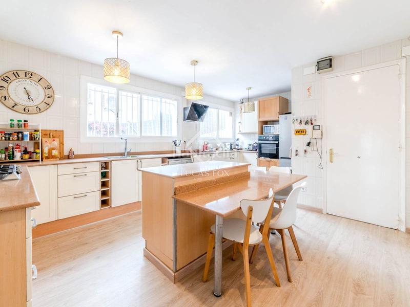 Foto 433e64ea-b439-40c9-8ad3-c3ea70a8cb41. Xalet amb calefacció a Levantina - Montgavina - Quintmar Sitges