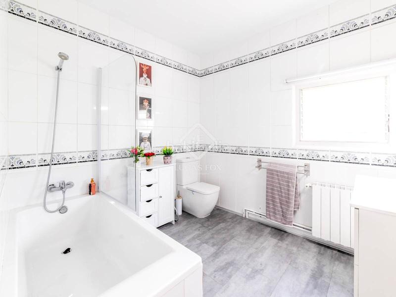 Foto deba6f34-bab0-4773-8d1e-bfa0dc773437. Xalet amb calefacció a Levantina - Montgavina - Quintmar Sitges