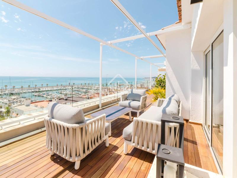 Foto 836e2da1-f9f9-4208-8555-4e76bb4888f8. Attico con riscaldamento parcheggio piscina in Aiguadolç - Sant Sebastià Sitges